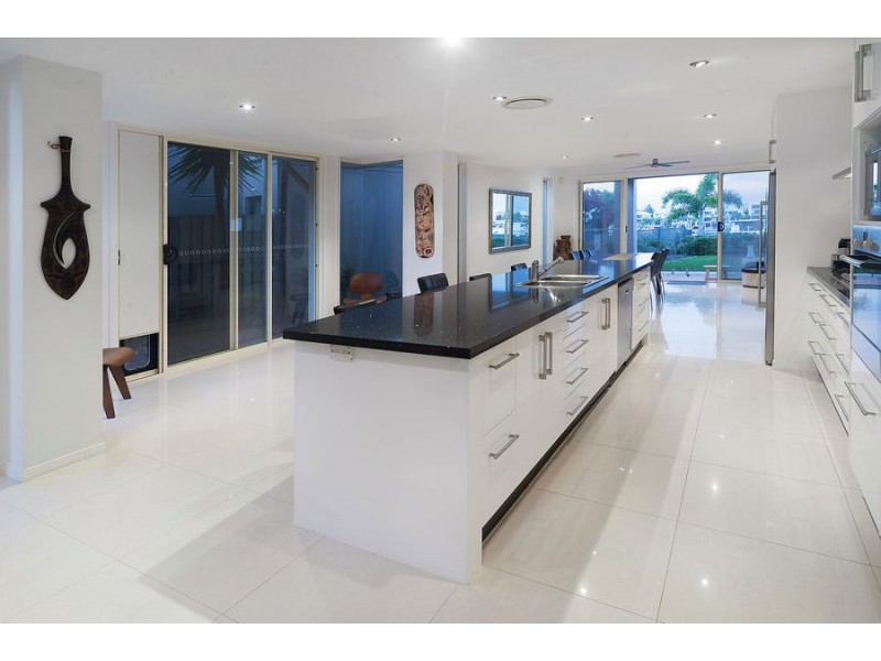 20 Brindabella Close, Coomera Waters QLD 4209