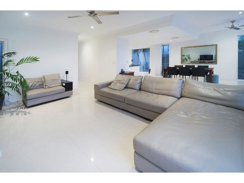 20 Brindabella Close, Coomera Waters QLD 4209