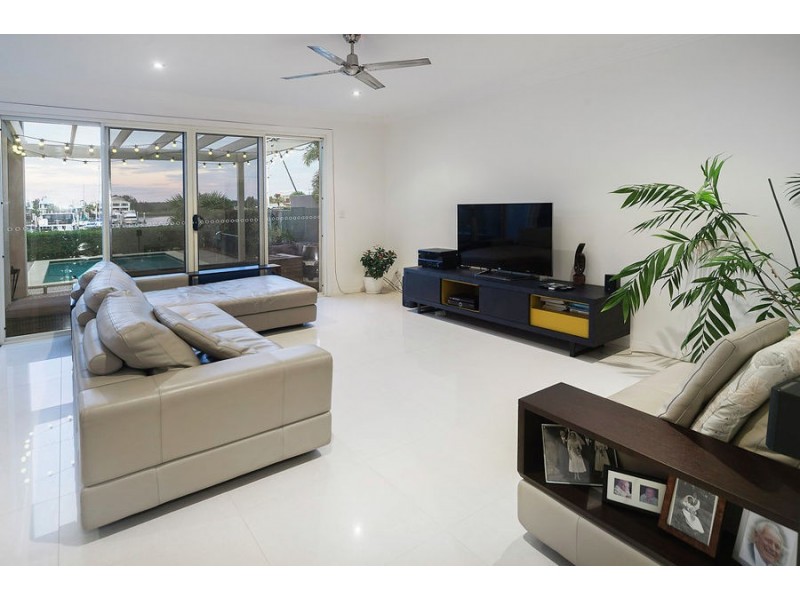 20 Brindabella Close, Coomera Waters QLD 4209