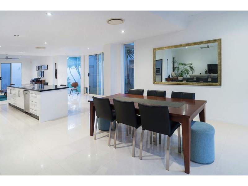 20 Brindabella Close, Coomera Waters QLD 4209