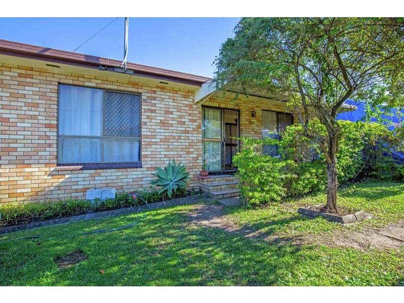 25 Lind Avenue, Southport QLD 4215