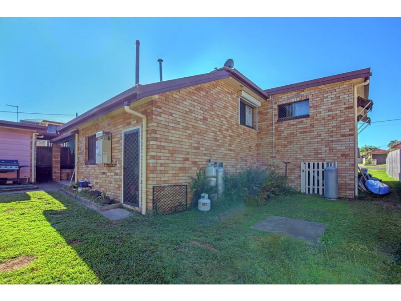 25 Lind Avenue, Southport QLD 4215
