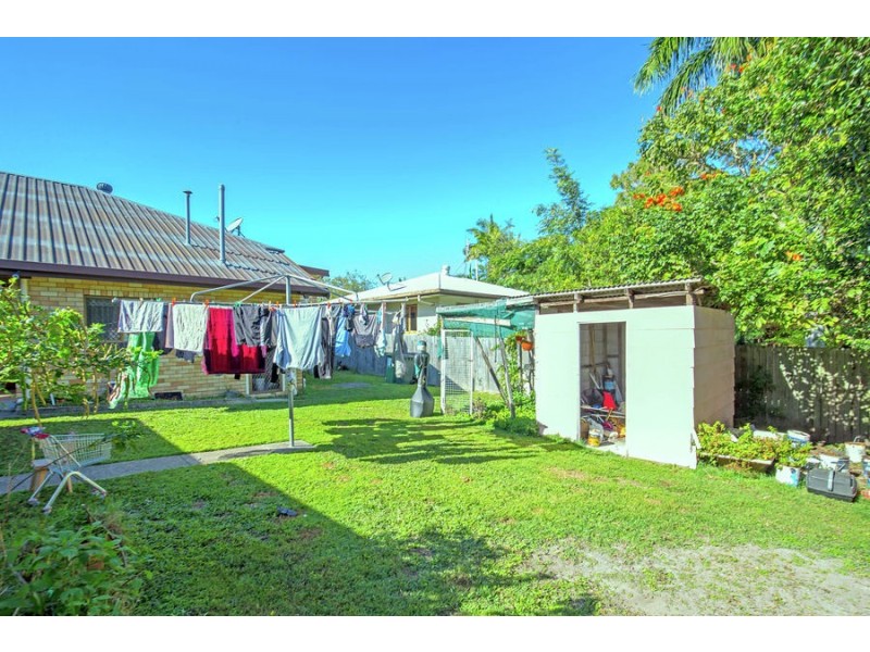 25 Lind Avenue, Southport QLD 4215