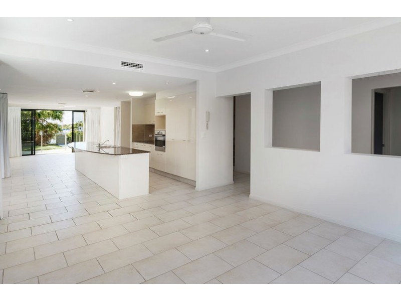 18 Brindabella Close, Coomera Waters QLD 4209