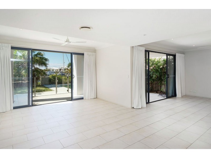 18 Brindabella Close, Coomera Waters QLD 4209