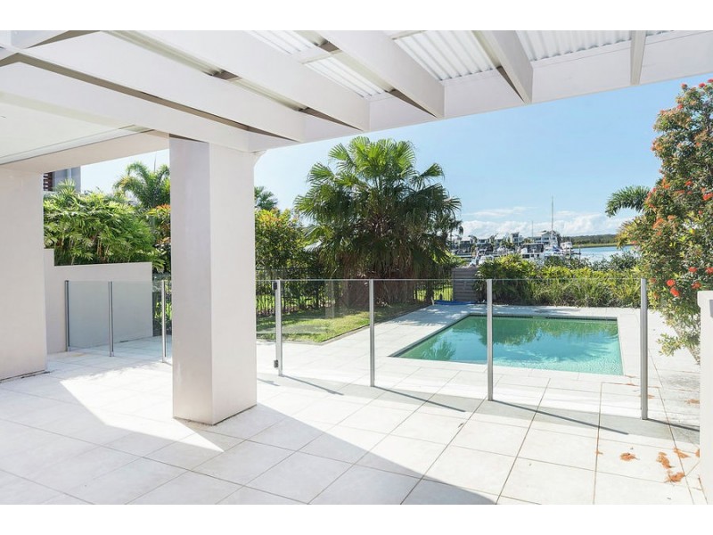 18 Brindabella Close, Coomera Waters QLD 4209