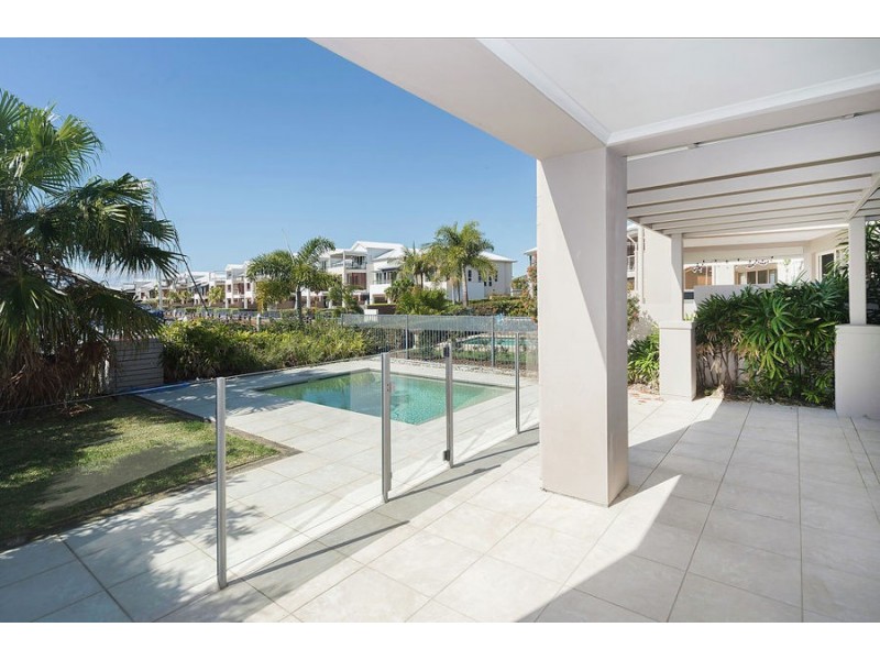 18 Brindabella Close, Coomera Waters QLD 4209
