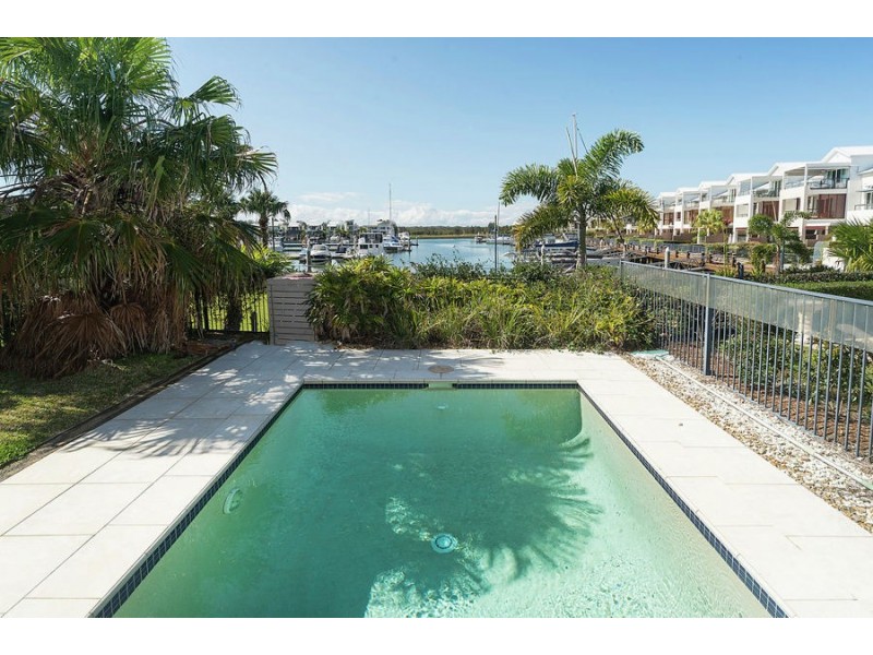 18 Brindabella Close, Coomera Waters QLD 4209