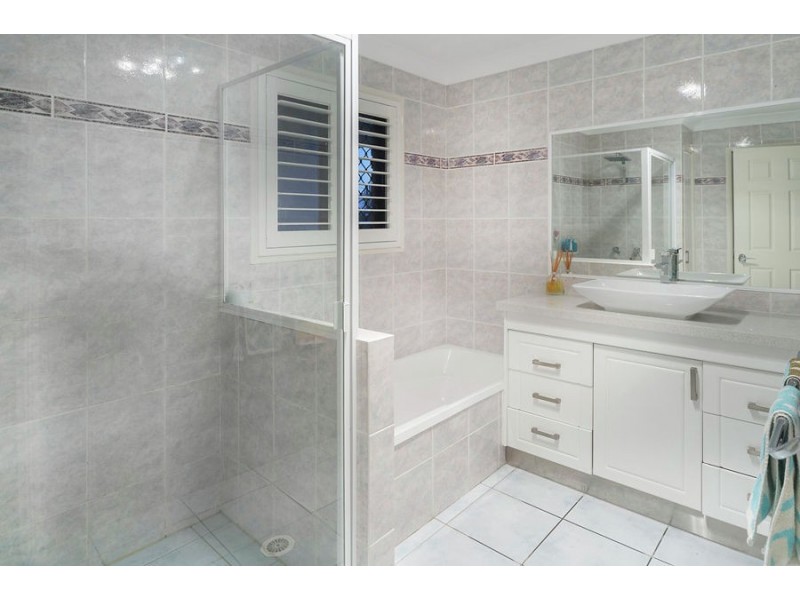 27 Lachlan Drive, Coomera QLD 4209