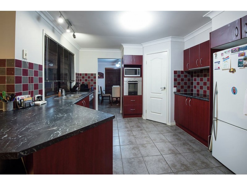 11 Bella Boulevard, Pimpama QLD 4209