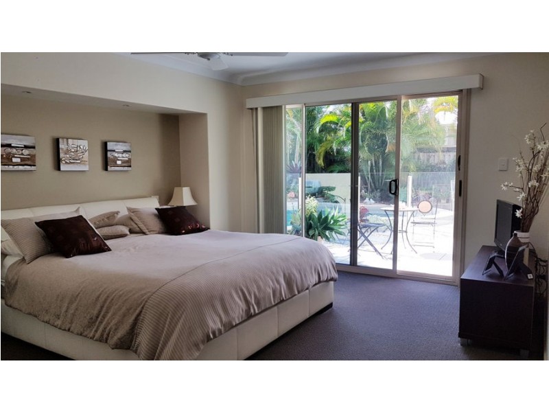 4 Kingtide Lane, Coomera Waters QLD 4209