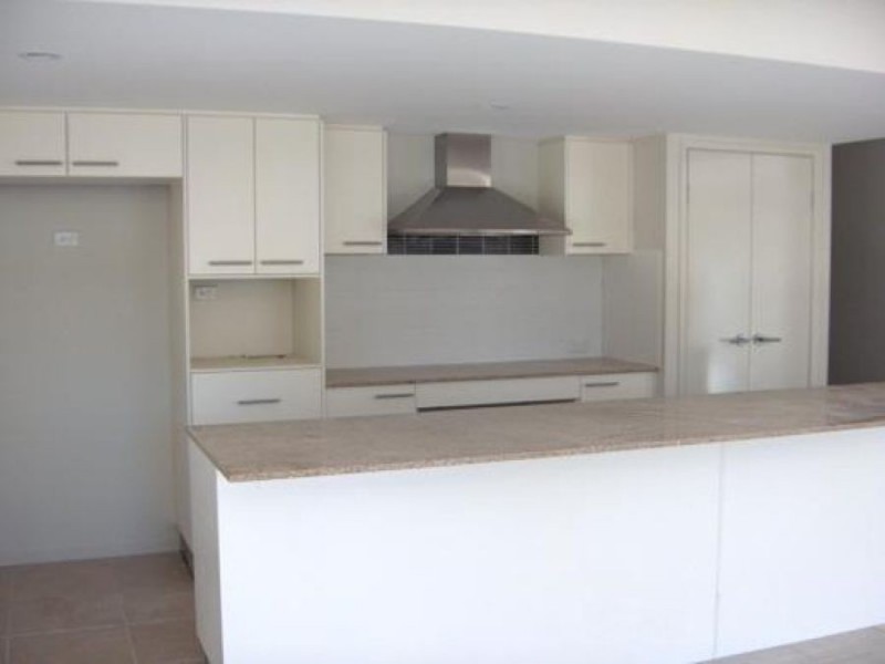16 Bottletree Cct, Coomera QLD 4209