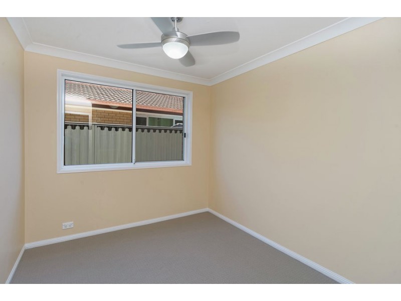 2/9 Jannie Court, Labrador QLD 4215