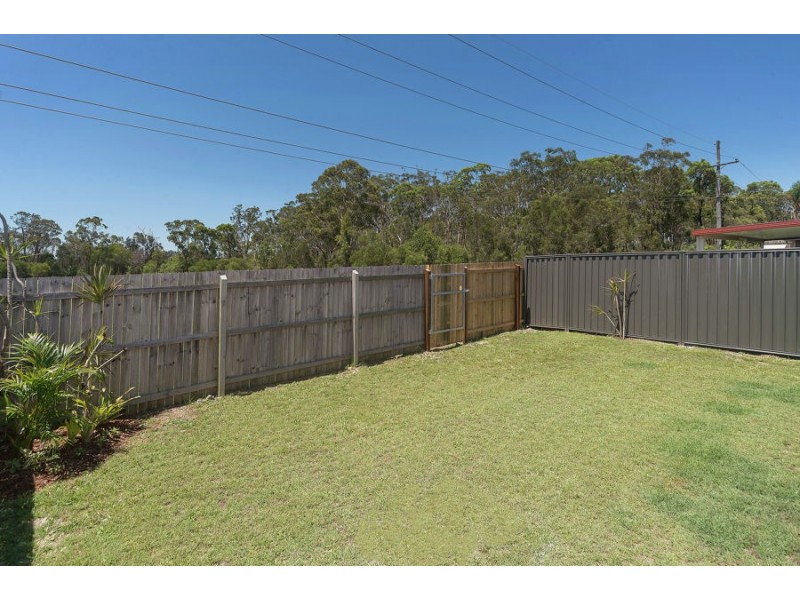 2/9 Jannie Court, Labrador QLD 4215