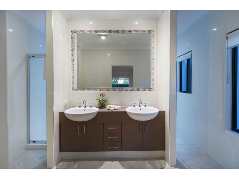 13 Beau Geste Place, Coomera Waters QLD 4209