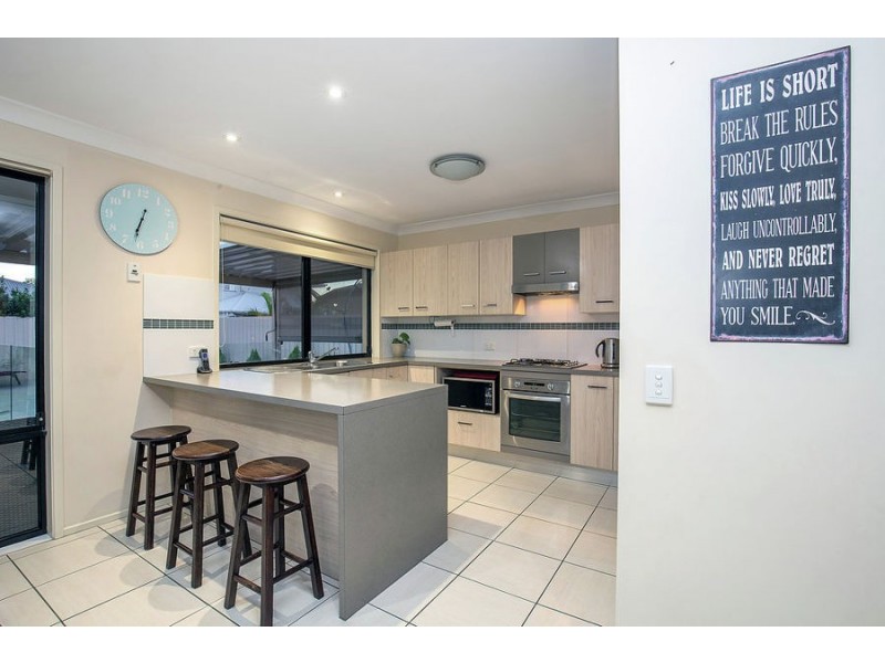 15 Cobb & Co Drive, Oxenford QLD 4210