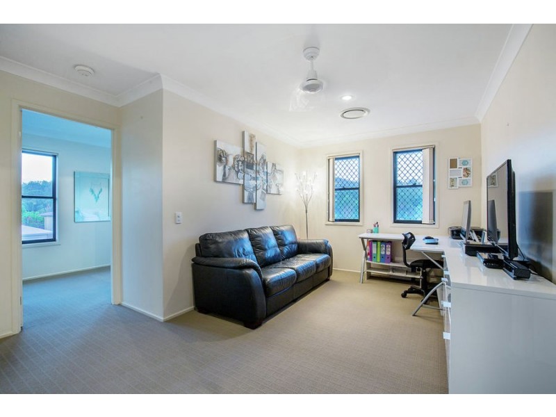 15 Cobb & Co Drive, Oxenford QLD 4210