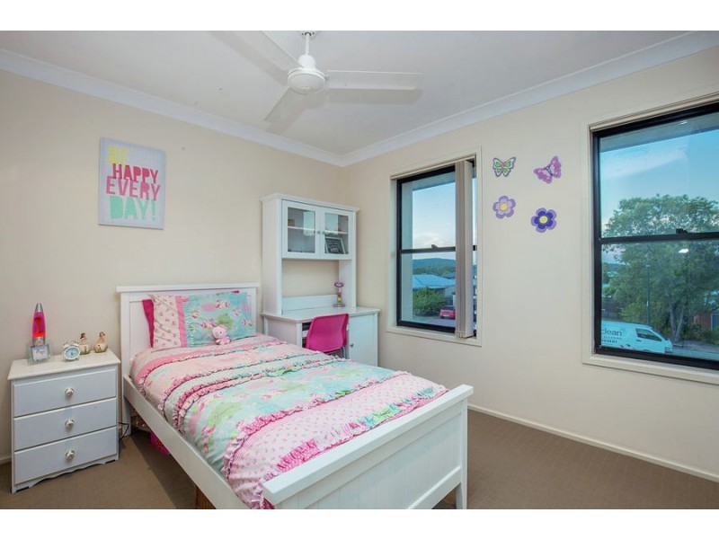 15 Cobb & Co Drive, Oxenford QLD 4210