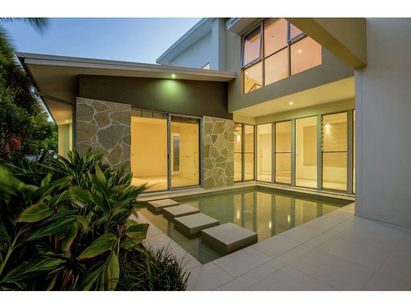 38 Buccaneer Way, Coomera Waters QLD 4209