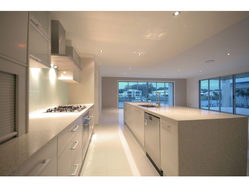 38 Buccaneer Way, Coomera Waters QLD 4209