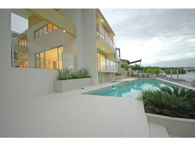 38 Buccaneer Way, Coomera Waters QLD 4209