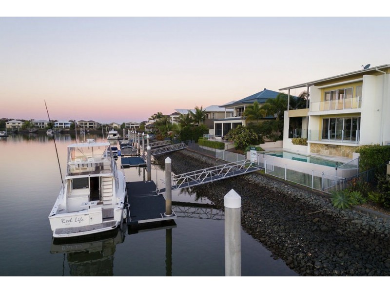 38 Buccaneer Way, Coomera Waters QLD 4209