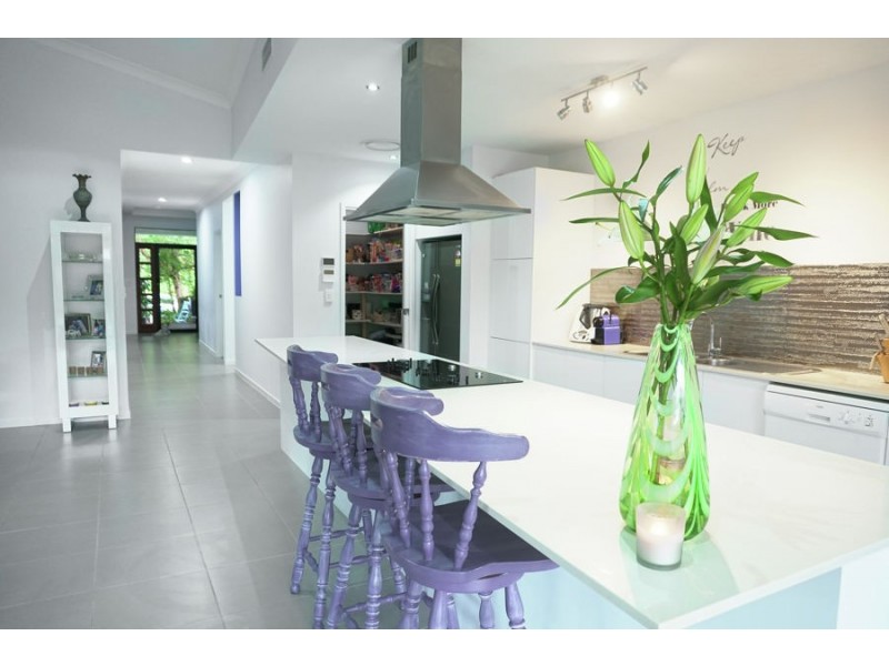 6 Iceberg Lane, Coomera Waters QLD 4209