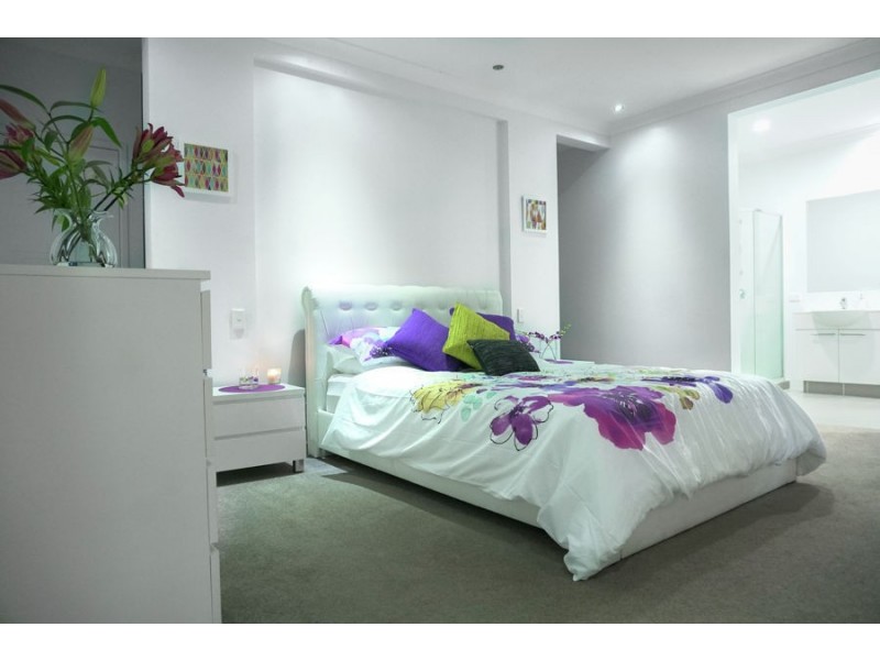 6 Iceberg Lane, Coomera Waters QLD 4209