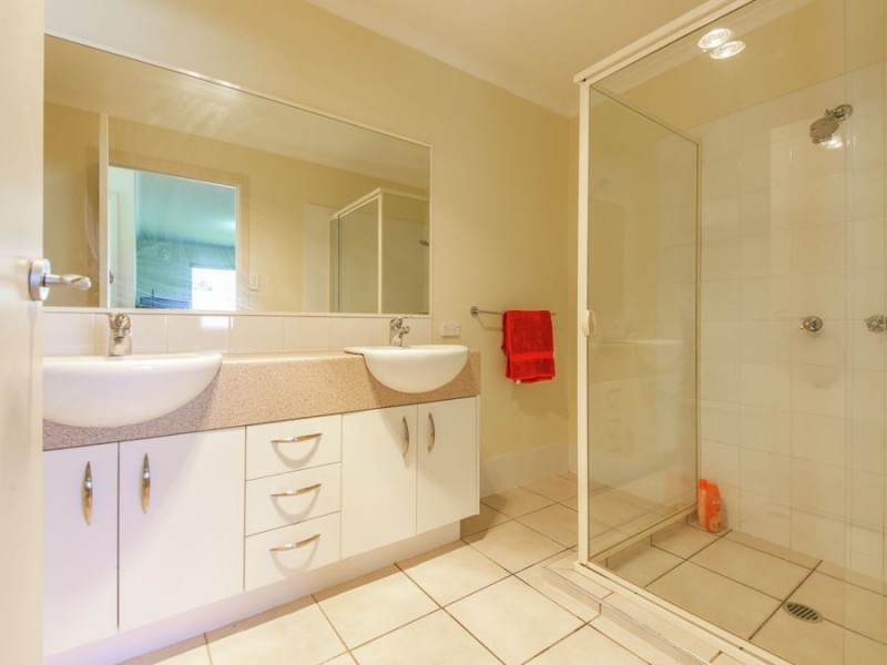 1 Brilliant Lane, Coomera Waters QLD 4209