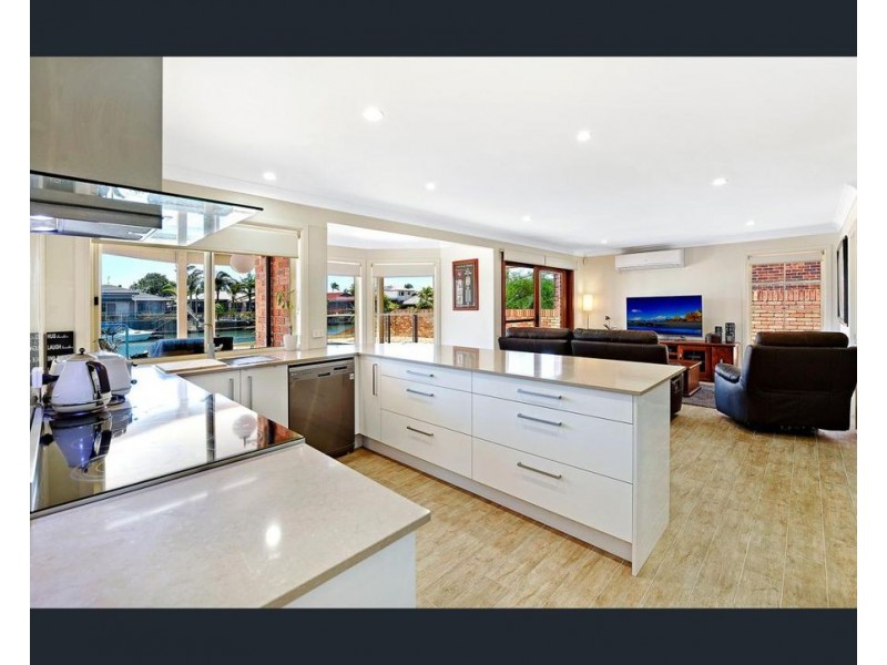 488 Oxley Drive, Runaway Bay QLD 4216