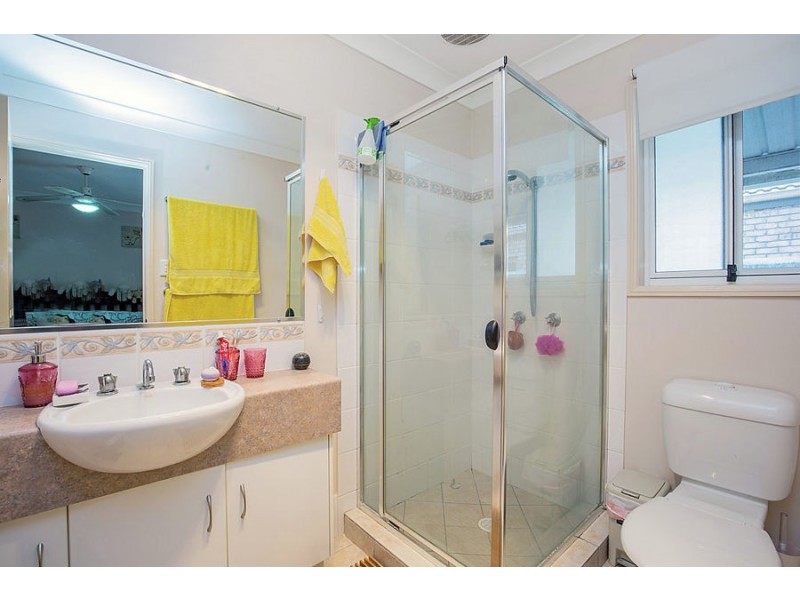 1/11 MERTON DRIVE, Upper Coomera QLD 4209