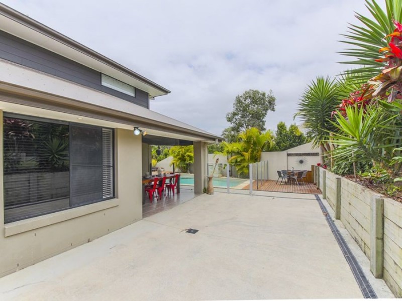 1 Serenade Drive, Coomera Waters QLD 4209