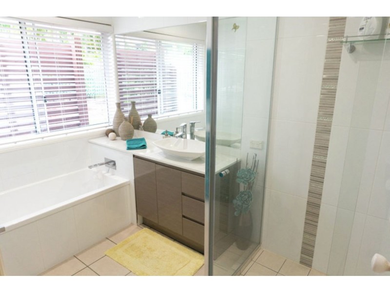 5 Rani Avenue, Coomera Waters QLD 4209