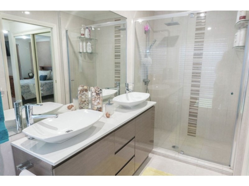 5 Rani Avenue, Coomera Waters QLD 4209