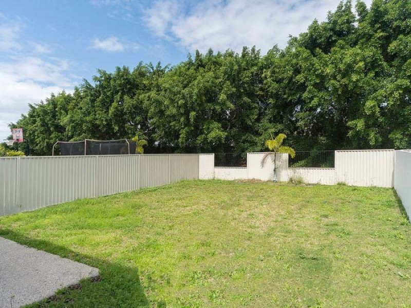 2/8 Compass drive, Biggera Waters QLD 4216