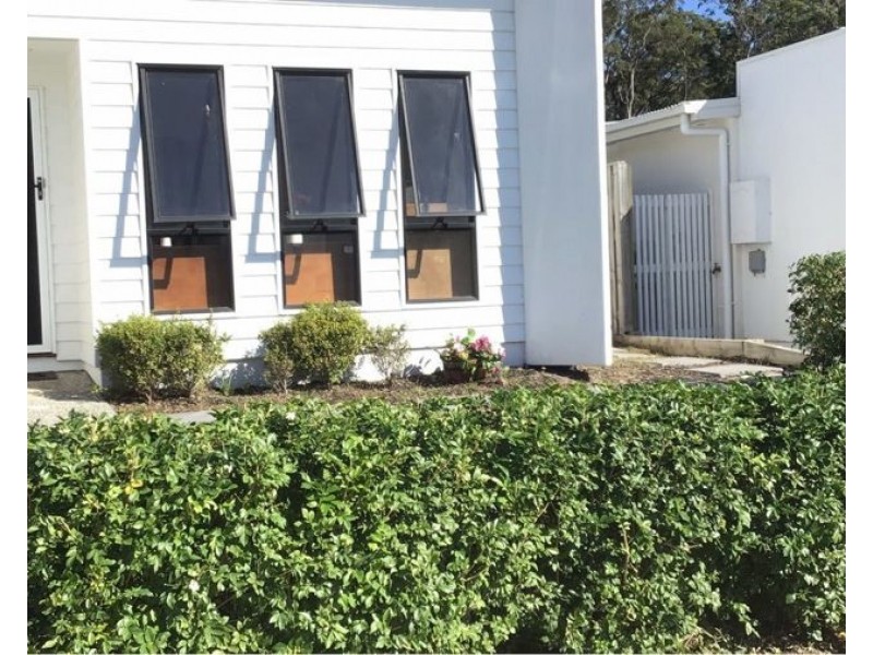 1 / 9 Summit Place, Pimpama QLD 4209