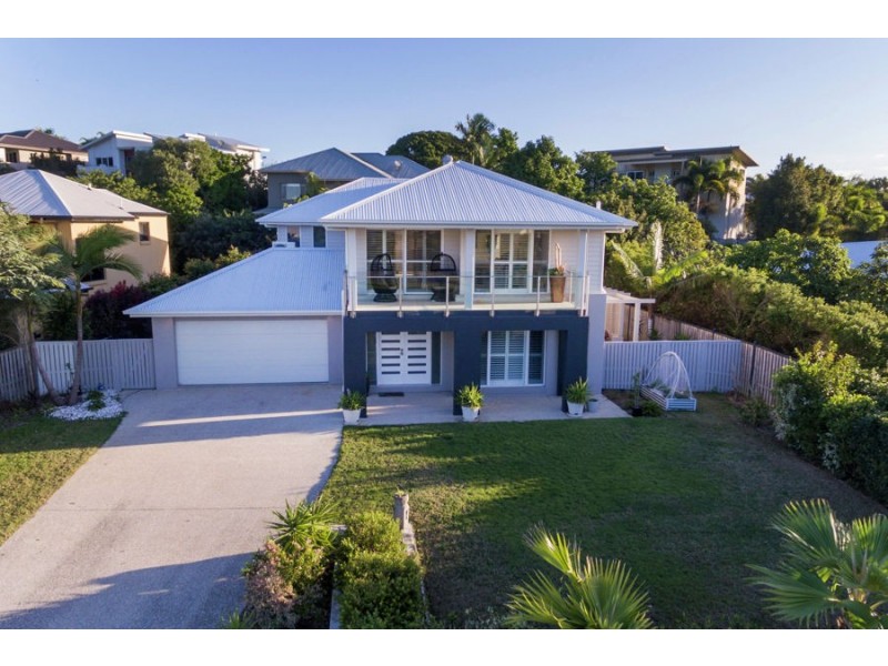 33 Buccaneer Way, Coomera Waters QLD 4209