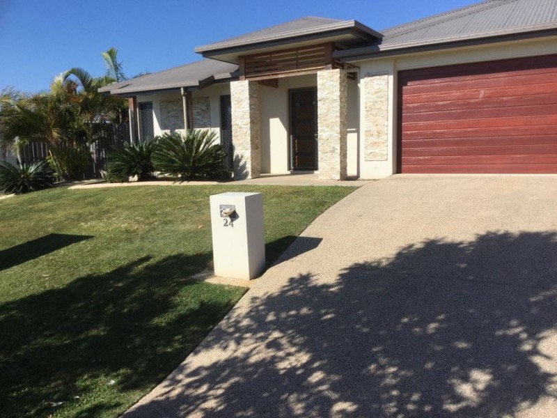 24 Scenic Crescent, Coomera QLD 4209