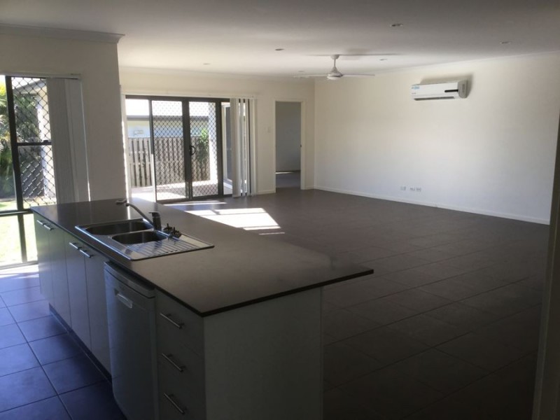 24 Scenic Crescent, Coomera QLD 4209