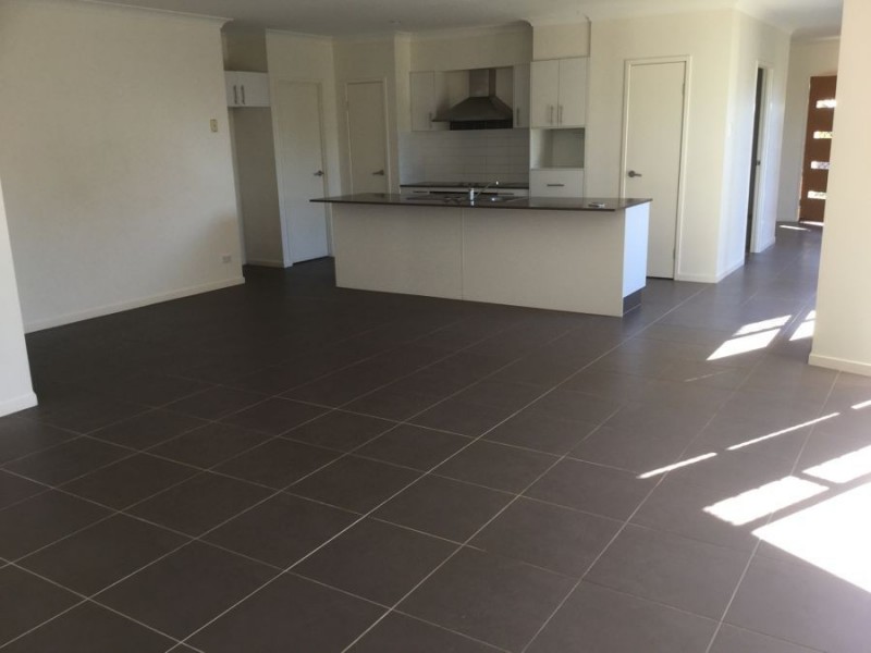 24 Scenic Crescent, Coomera QLD 4209