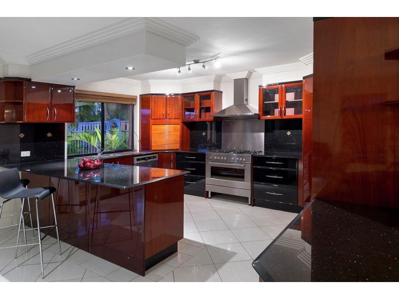 15 Nocturne Lane, Coomera Waters QLD 4209