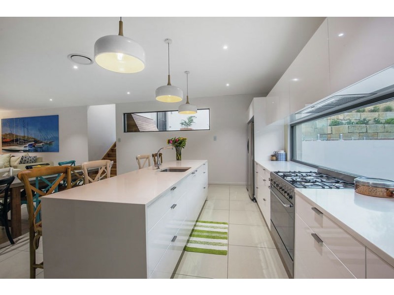 29 Pendragon Dve, Coomera Waters QLD 4209