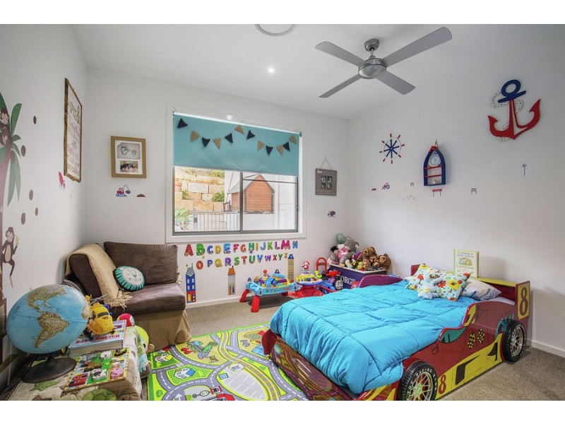 29 Pendragon Dve, Coomera Waters QLD 4209