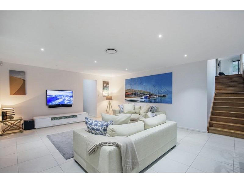 29 Pendragon Dve, Coomera Waters QLD 4209