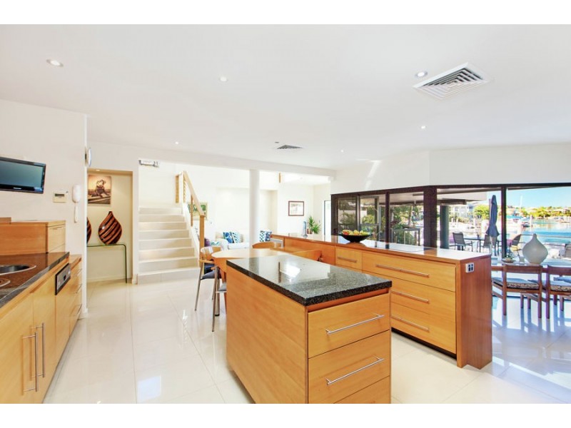2 Kurrewa Lane, Coomera Waters QLD 4209