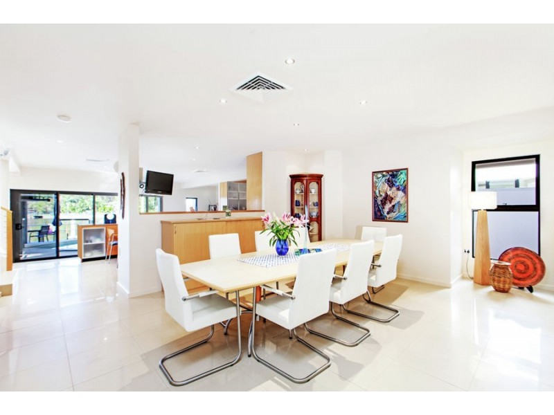 2 Kurrewa Lane, Coomera Waters QLD 4209