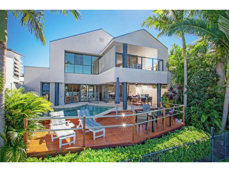 2 Kurrewa Lane, Coomera Waters QLD 4209