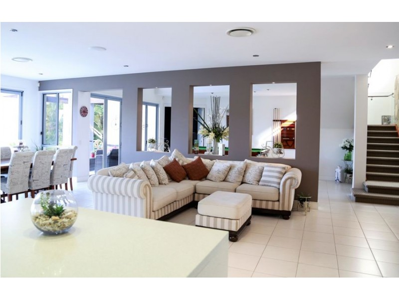 25 Ripple Court, Coomera Waters QLD 4209