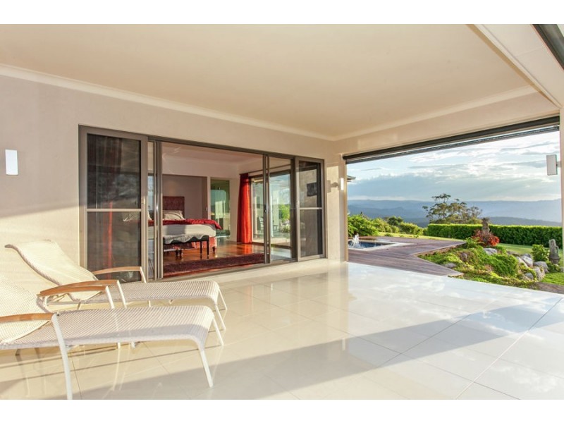 520 THE PANORAMA, Tallai QLD 4213