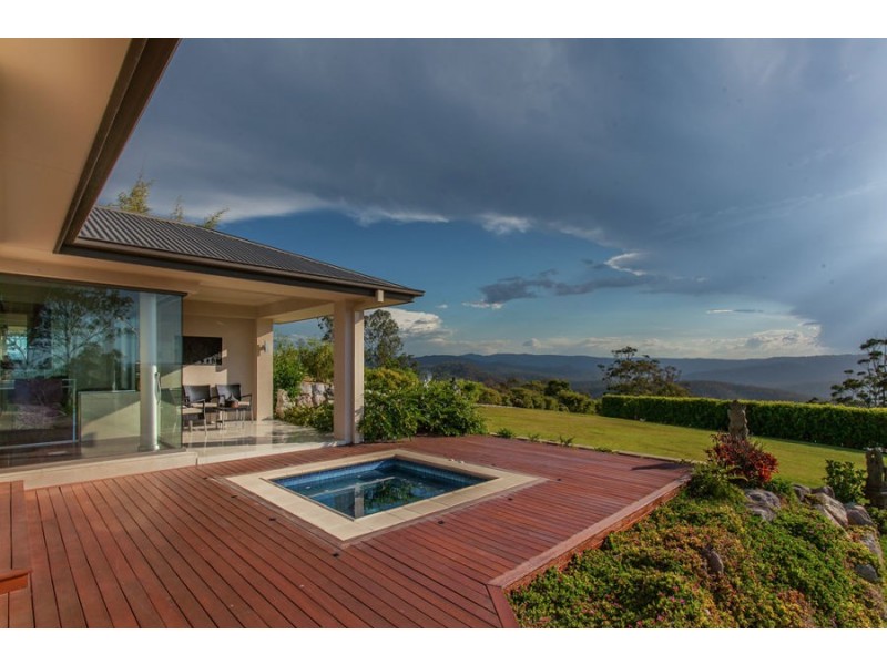 520 THE PANORAMA, Tallai QLD 4213